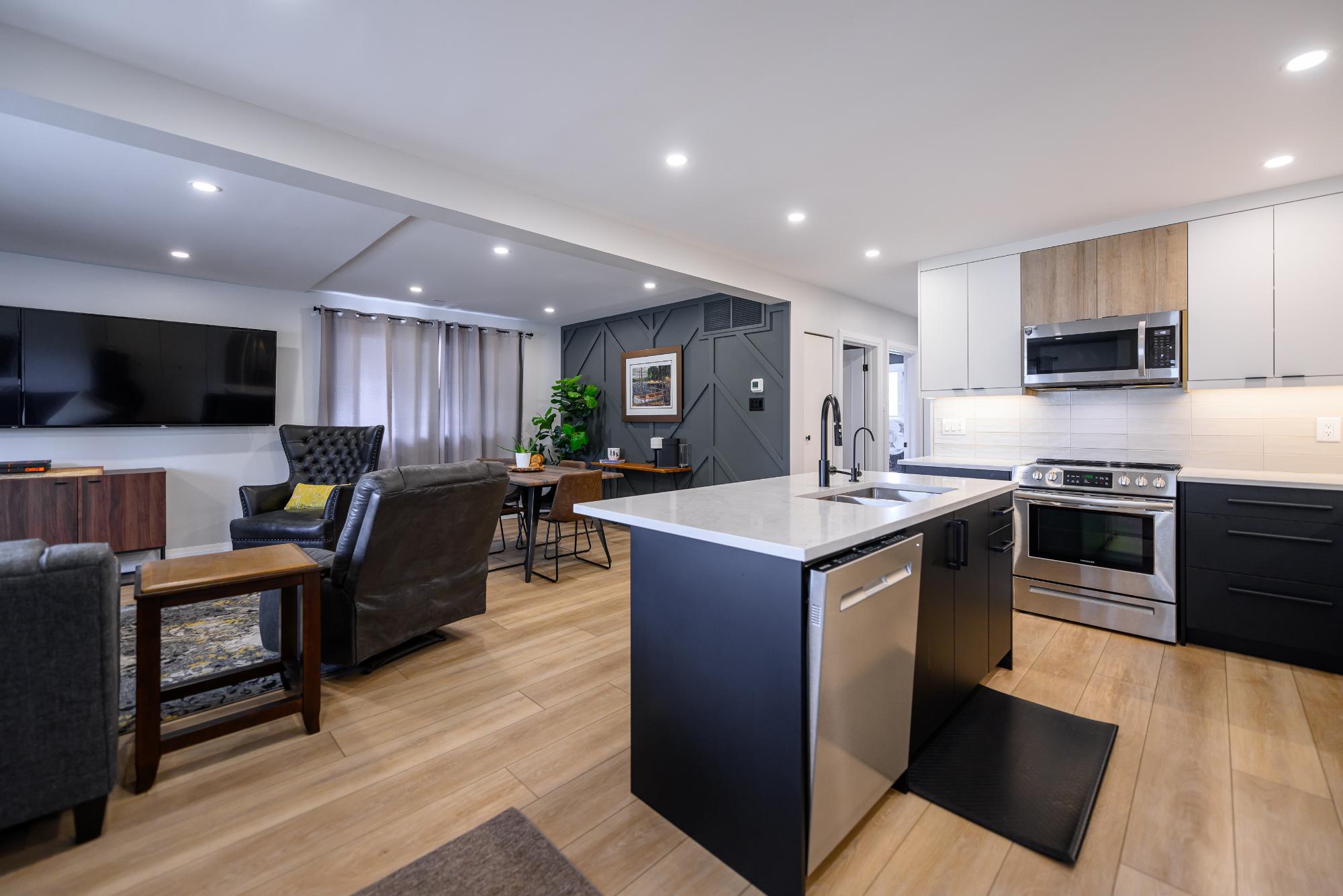 accent wall, duplex unit, hardstone counters, interconnected smoke alarms, fire separations